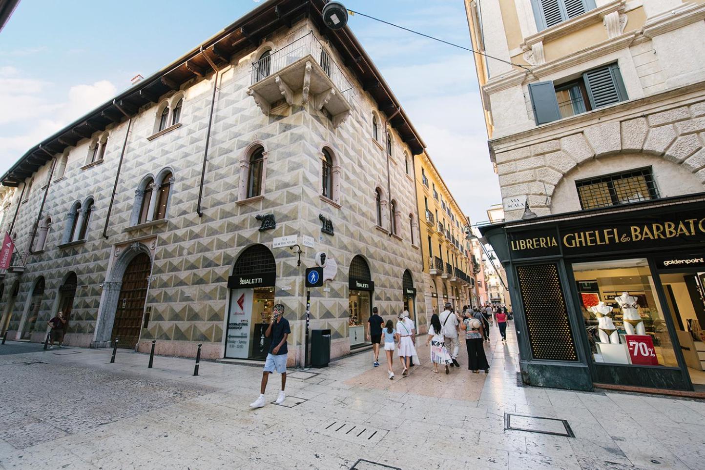 Palazzo Confalonieri Da Lisca เวโรนา ภายนอก รูปภาพ
